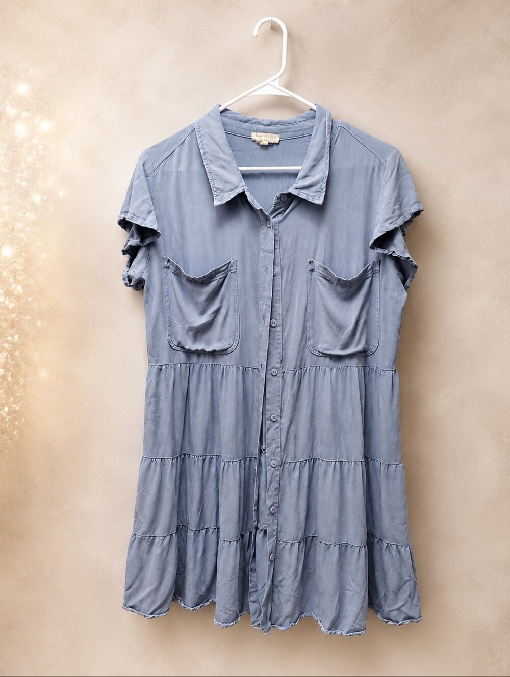Jodifl Size Medium Light Blue Button-Front Tiered Midi Dress